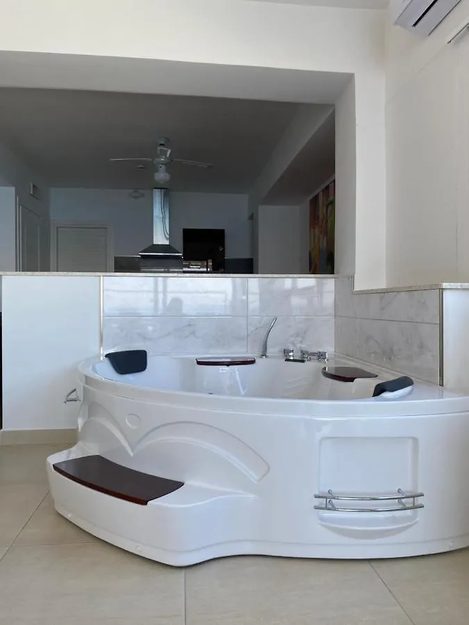 Ig-Tysandros Hotel Apartments Giardini Naxos 3*,  İtalya