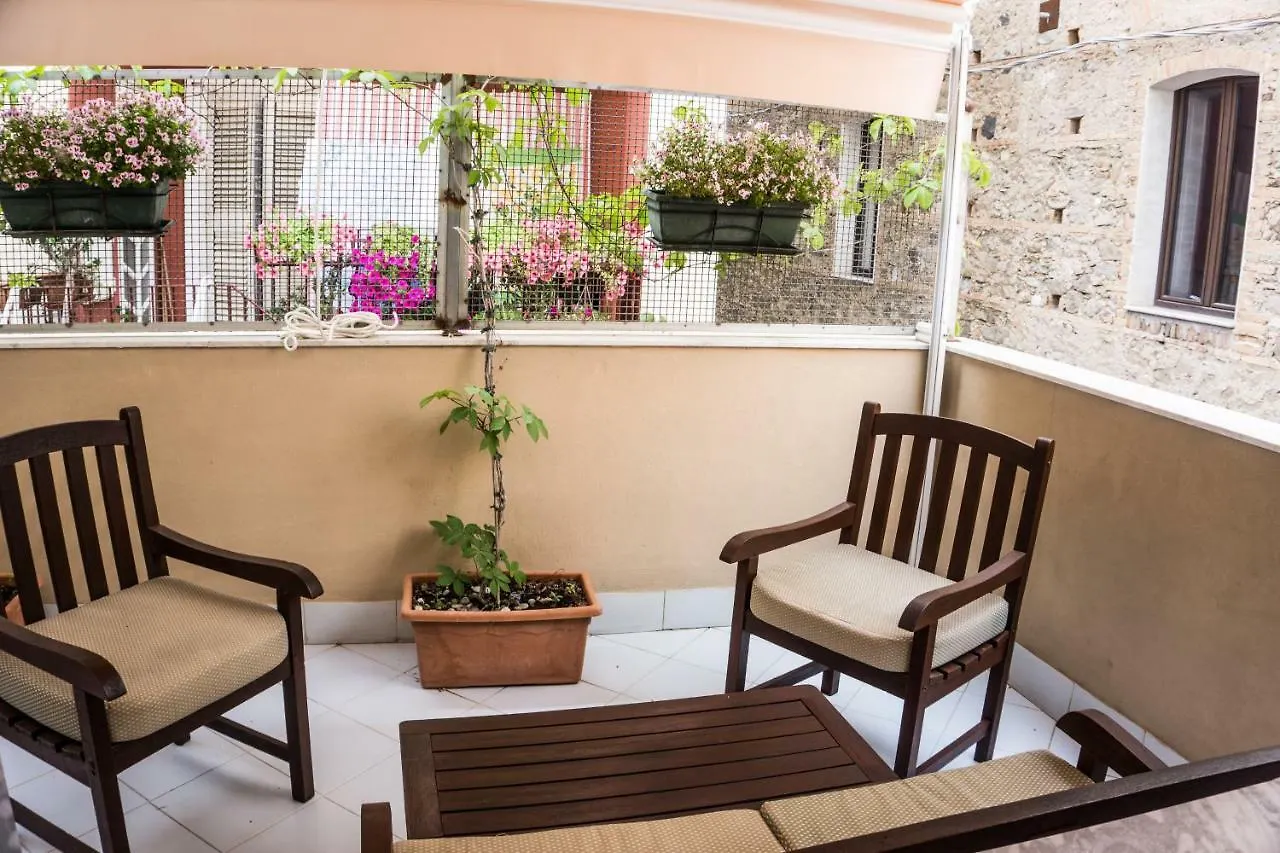 Ig-Tysandros Hotel Apartments Giardini Naxos