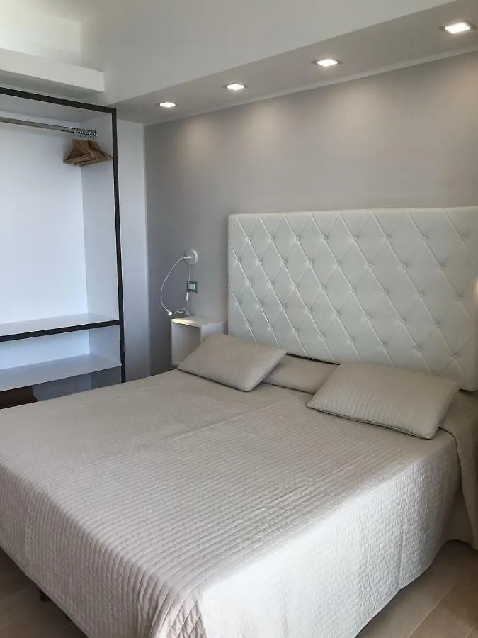 ***  Ig-Tysandros Hotel Apartments Giardini Naxos İtalya