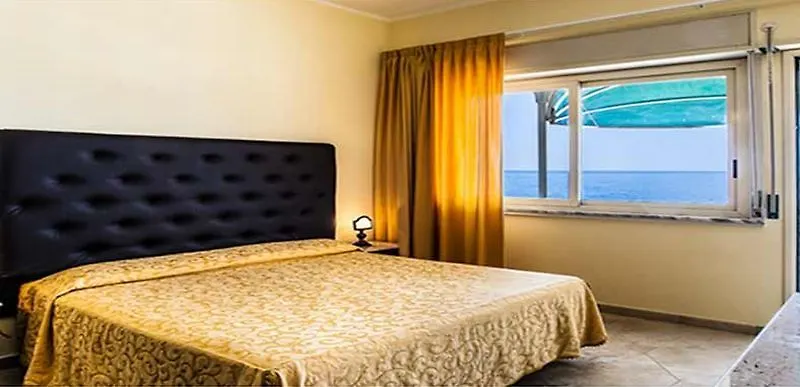 Ig-Tysandros Hotel Apartments Giardini Naxos