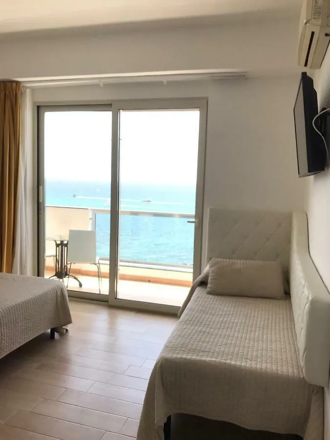 Ig-Tysandros Hotel Apartments Giardini Naxos