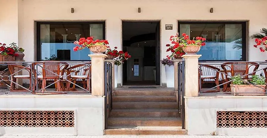 Ig-Tysandros Hotel Apartments ジャルディーニ・ナクソス