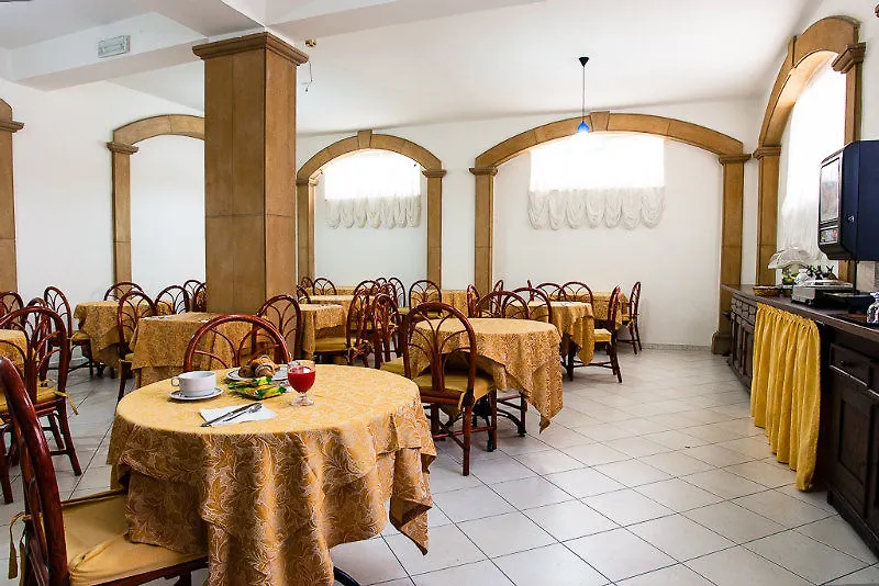 Ig-Tysandros Hotel Apartments ジャルディーニ・ナクソス 3*,