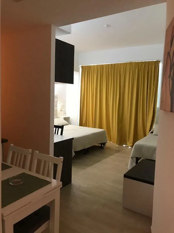 Ig-Tysandros Hotel Apartments ジャルディーニ・ナクソス 3*,  イタリア